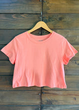 Load image into Gallery viewer, Premium Cotton Crop Tees