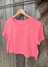 Load image into Gallery viewer, Premium Cotton Crop Tees
