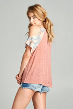 Load image into Gallery viewer, Cold Shoulder Floral Top